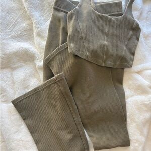 Aerie Olive Leggings and Top Set